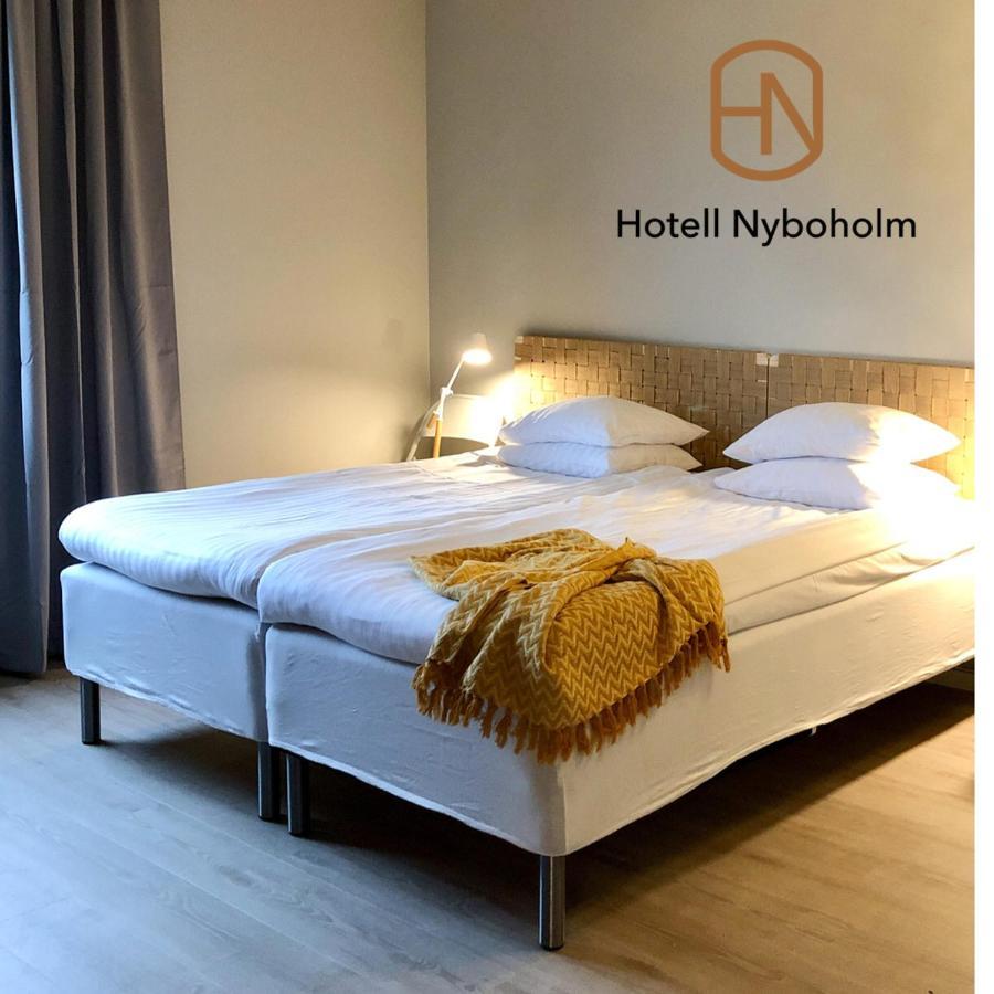 Hotell Nyboholm 얼레켐 외부 사진