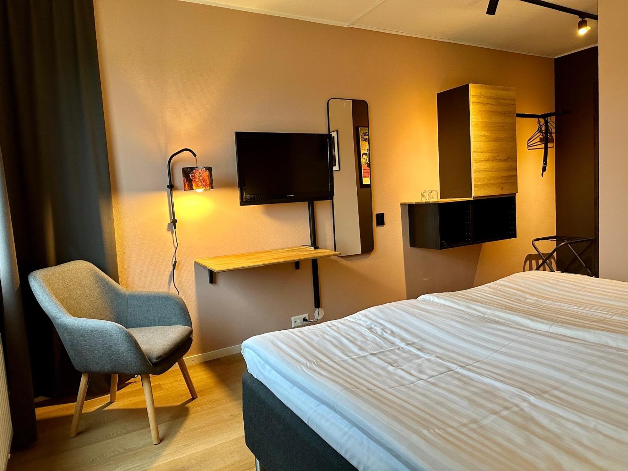 Hotell Nyboholm 얼레켐 외부 사진