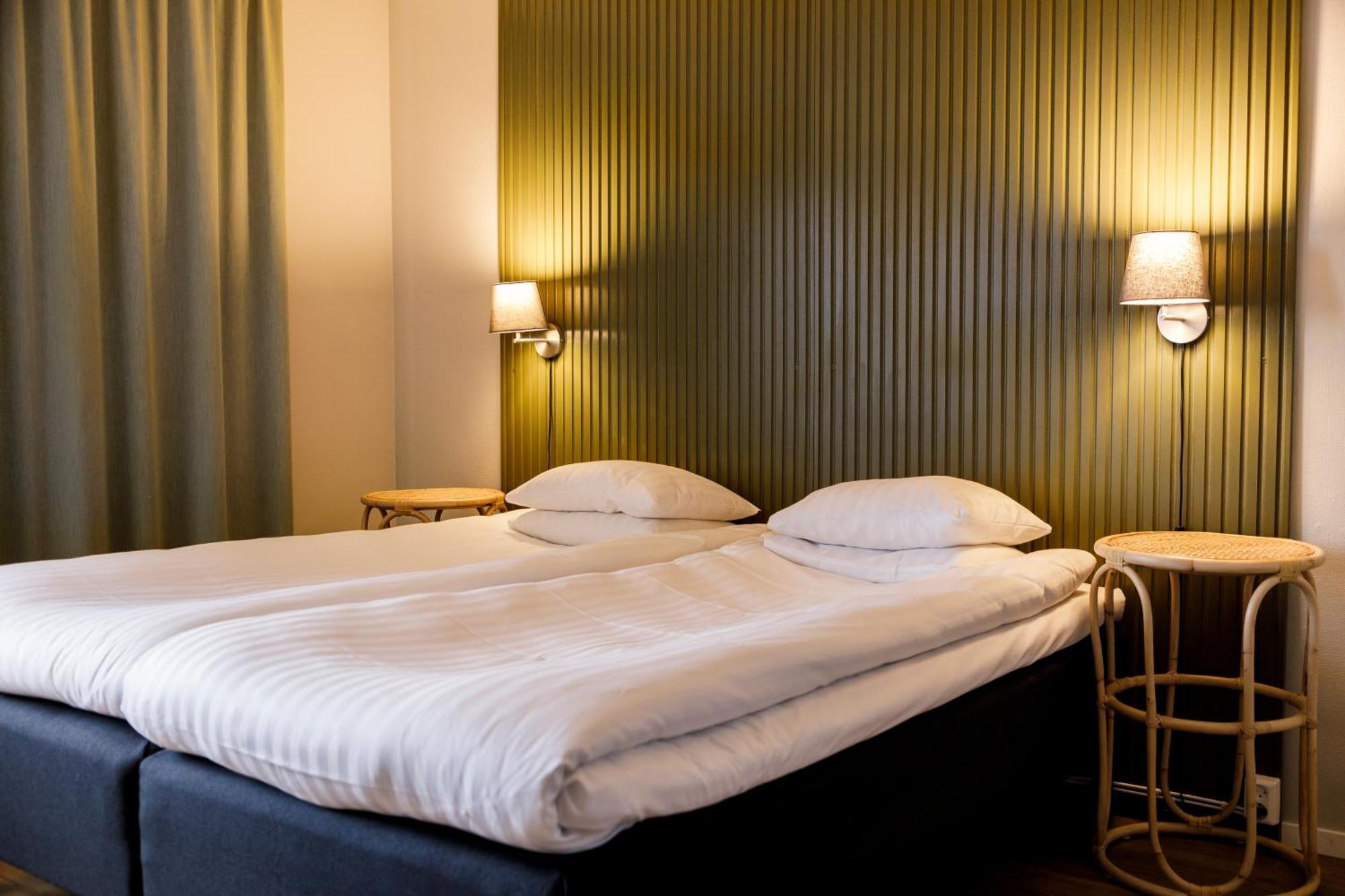 Hotell Nyboholm 얼레켐 외부 사진