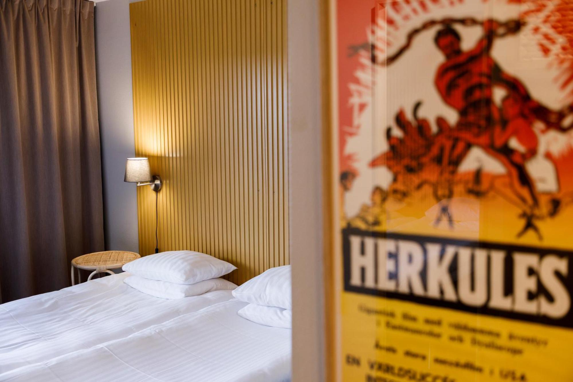 Hotell Nyboholm 얼레켐 외부 사진